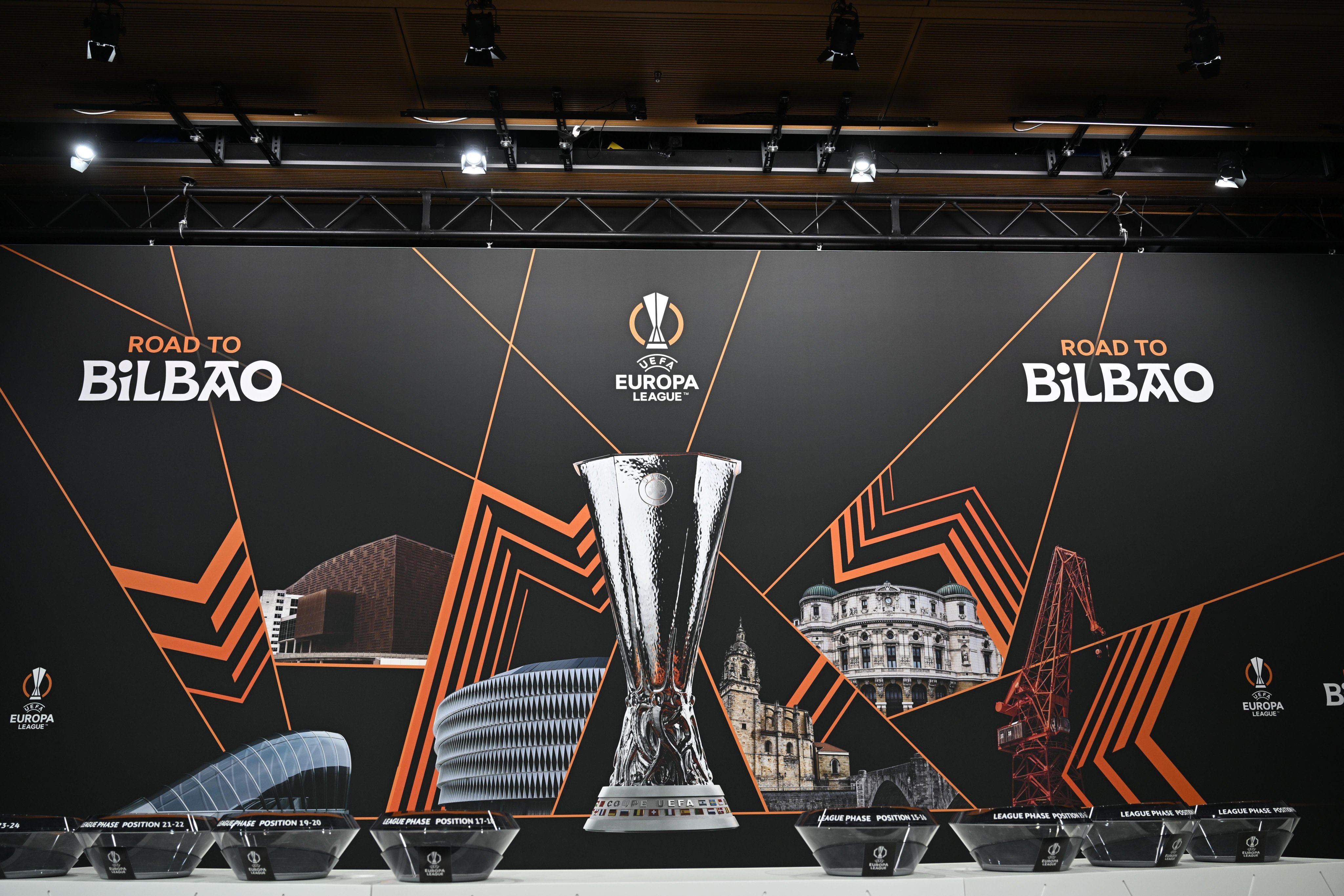 拜仁对门兴格拉德巴赫在线观看 拜仁对门兴格拉德巴赫在线观看