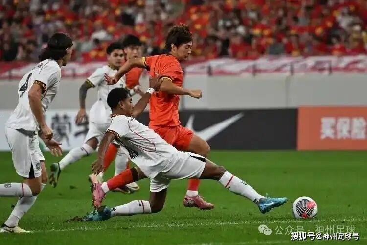 U8-包含赛地聚焦:法联杯赛后热度飙升,雷恩外线爆发,球迷炸锅,心理建设被强调的词条