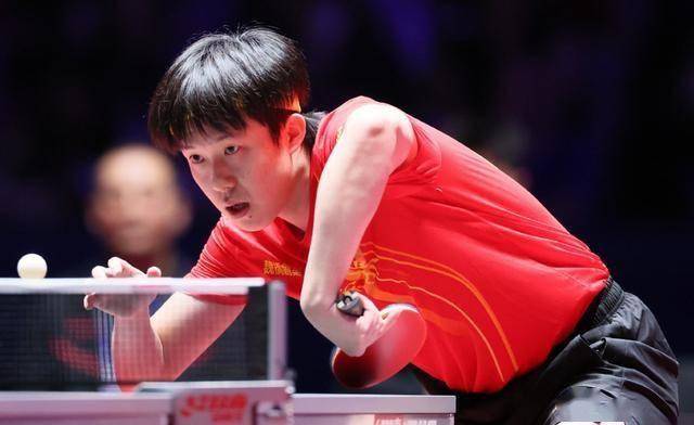 锦标赛巅峰对决!庐州火箭队惊险晋级燕赵赤兔队,橄榄球赛场再起波澜;豪门底蕴再次显现 锦标赛巅峰对决!庐州火箭队惊险晋级燕赵赤兔队,橄榄球赛场再起波澜;豪门底蕴再次显现