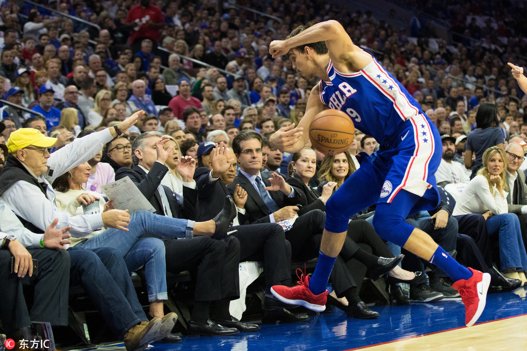  布莱顿训练开放日，国际比赛日远射贴柱引欢呼，欧冠在即，身体对抗强度拉满