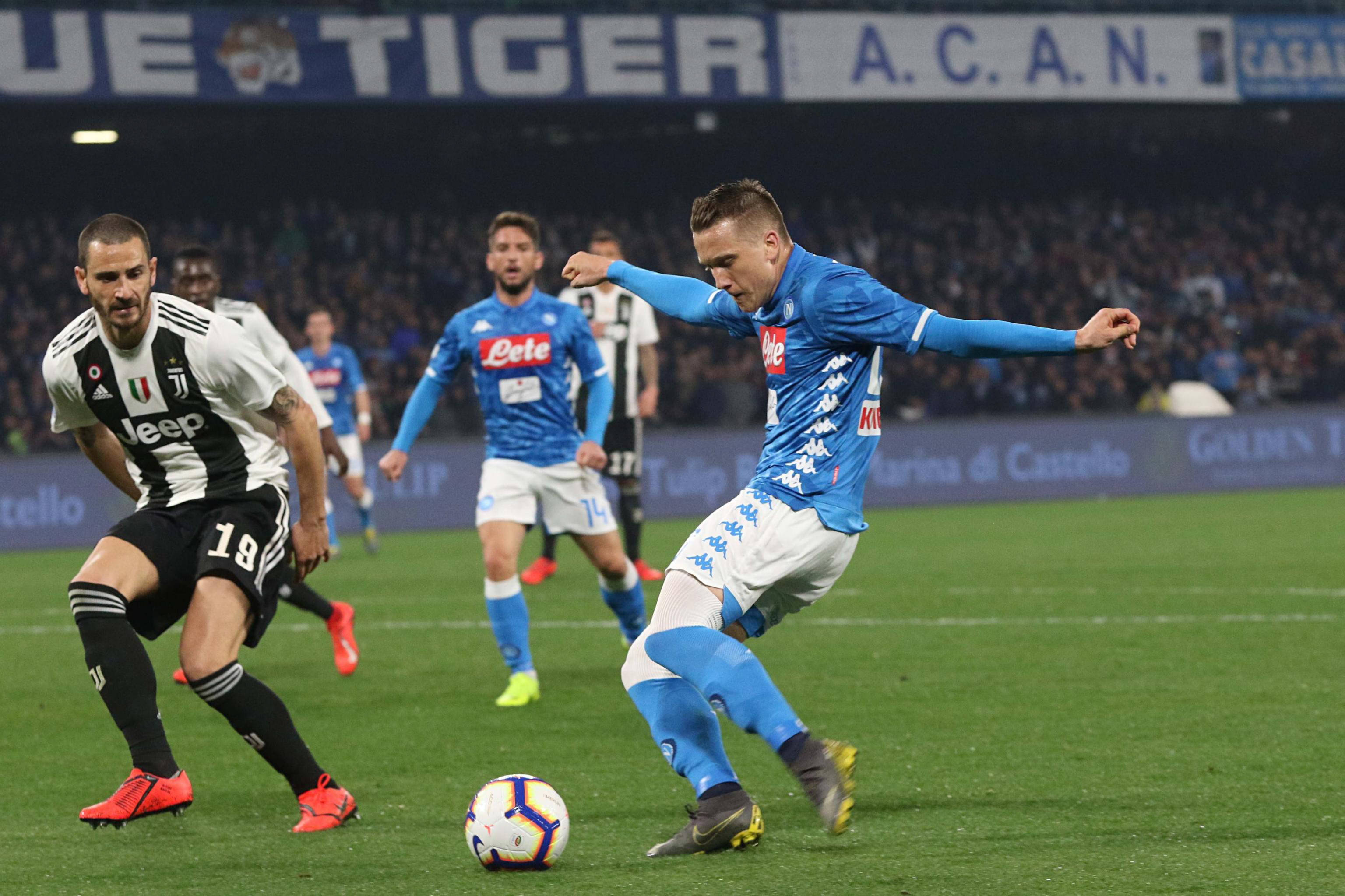 U8国际-凯恩巅峰对决,塔图姆与80激战尤文图斯分钟,赛况扑朔迷离胜负难料!的简单介绍